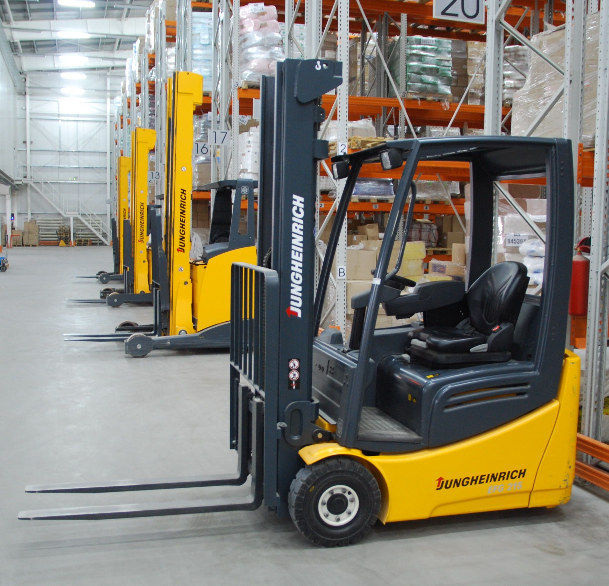 Jungheinrich EFG 215   “SnapFit”