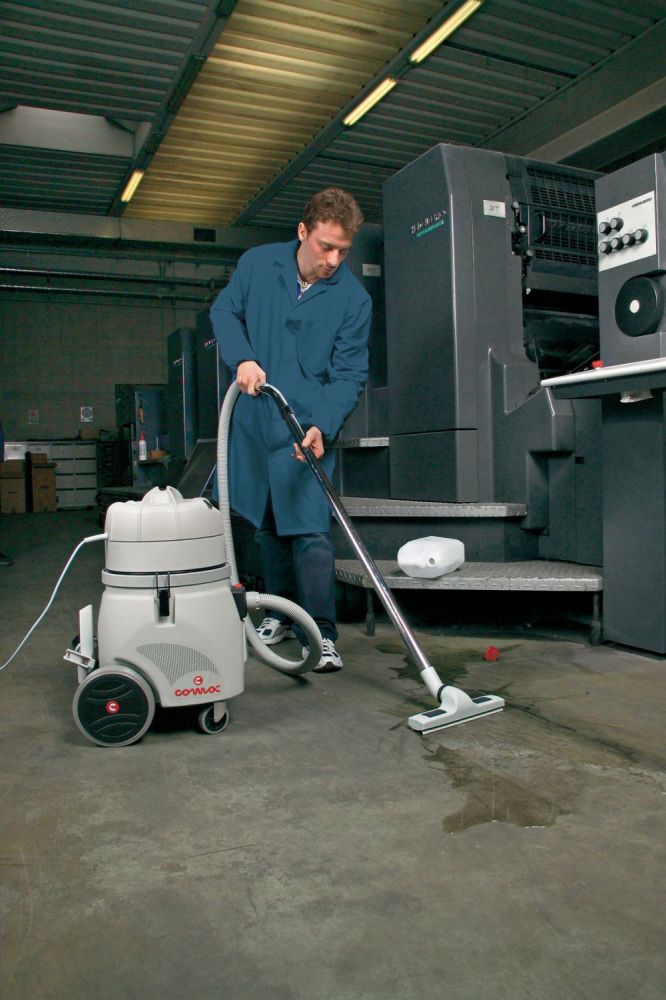 Comac Ca 60 quru yaş tozsoranı