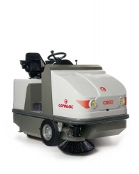 Comac CS80D – Yanacaq ilə işləyən sürülən süpürən maşın 